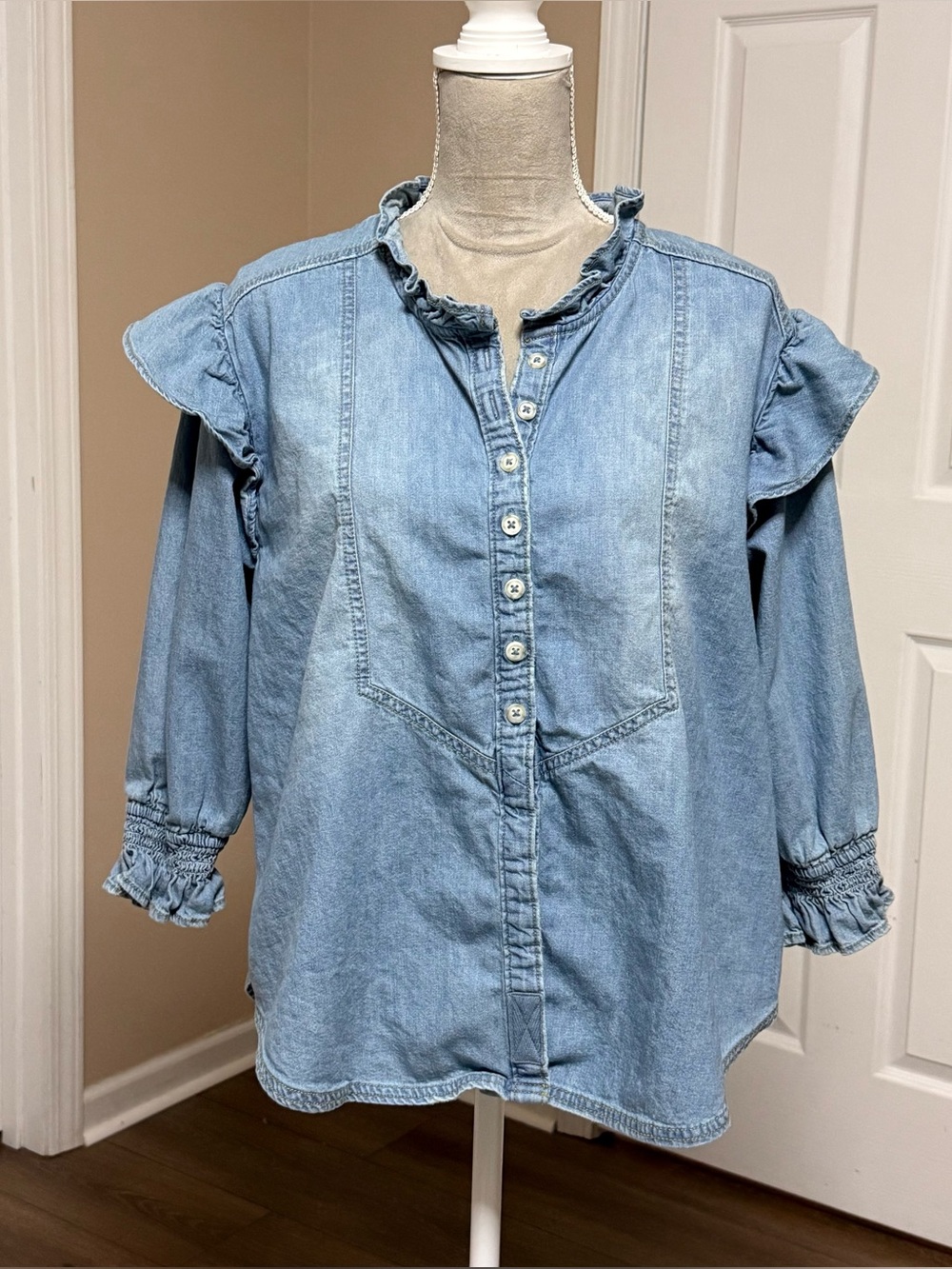 Free People We The Free Louise oversized Denim shirt 3/4 puff sleeves Sz M
